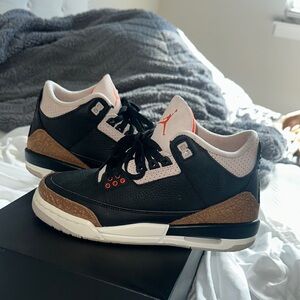 Jordan Men's Black and Brown Sneakers